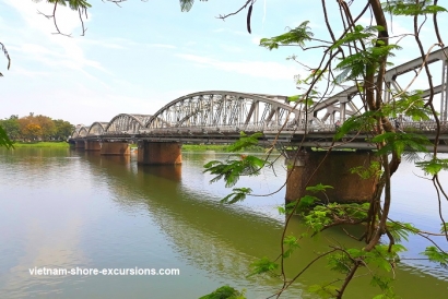 Normal and Strange Hue Tour